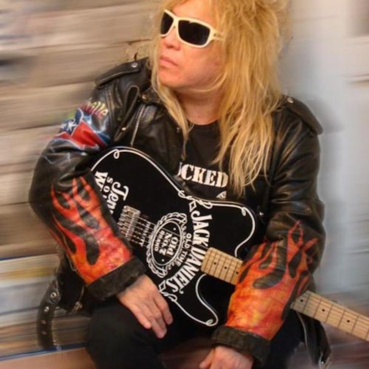 CHARLIE MONTANNA FOTO2